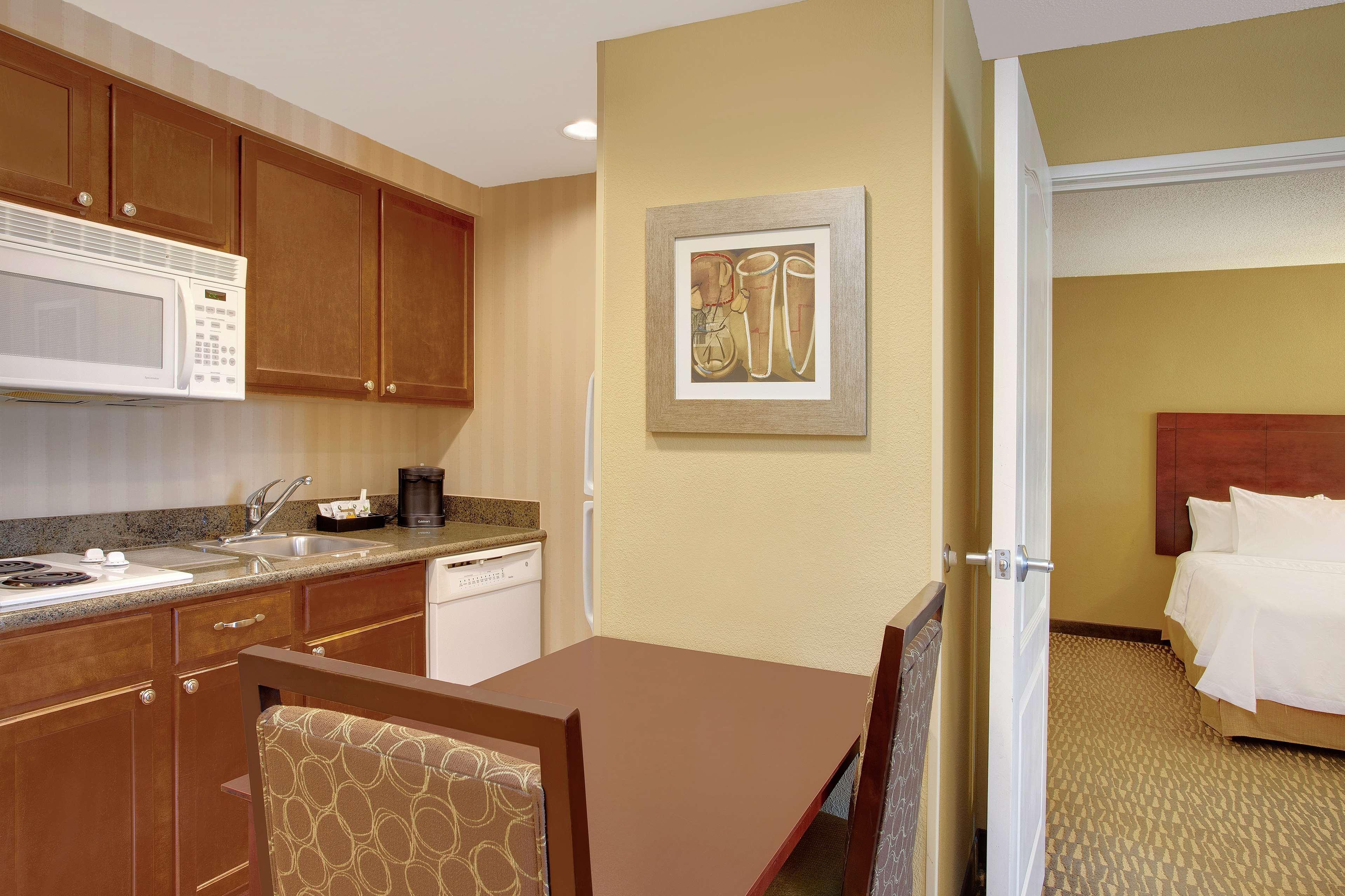 Homewood Suites By Hilton Tampa-Brandon Heartland Exterior foto